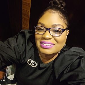 Meet your Posher, Donya